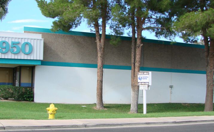 Pictures of Industrial property located at 950 W Birchwood Ave, Mesa, AZ 85210 for lease - image #1