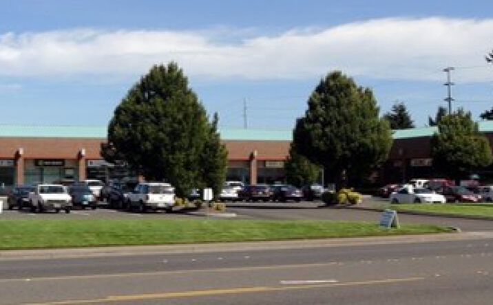Pictures of Retail property located at 808 SE Chkalov Dr, Vancouver, WA 98683 for lease - image #1