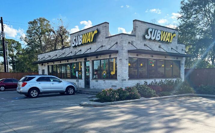 Pictures of Restaurant property located at 8466 Howard Dr, Houston, TX 77017 for lease - image #1