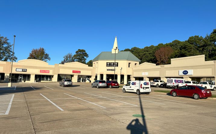 Pictures of Office, Retail property located at 4115 N Kings Hwy, Nash, TX 75569 for lease - image #1