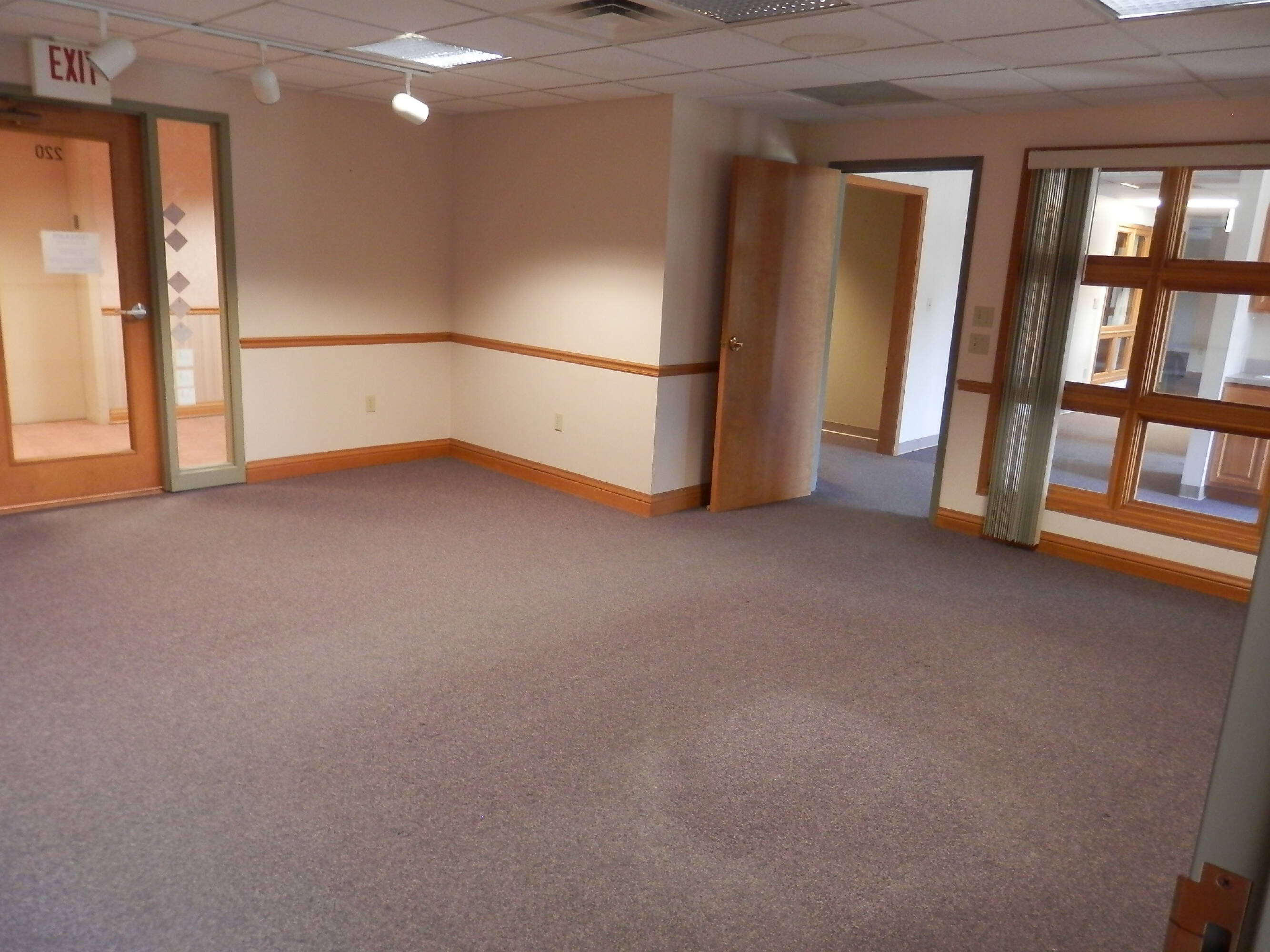 2501 Chatham Rd, Springfield, IL 62704 Retail Space for Lease 2501