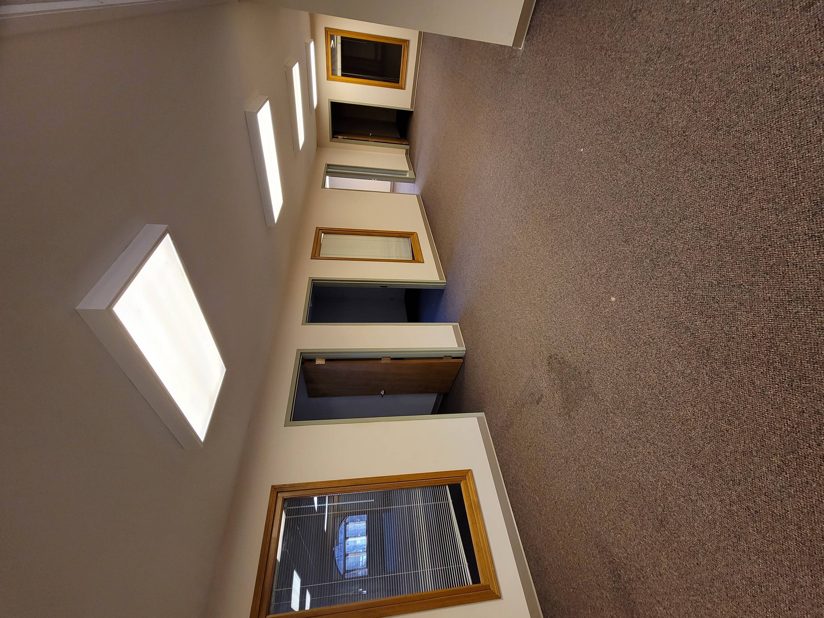 2501 Chatham Rd, Springfield, IL 62704