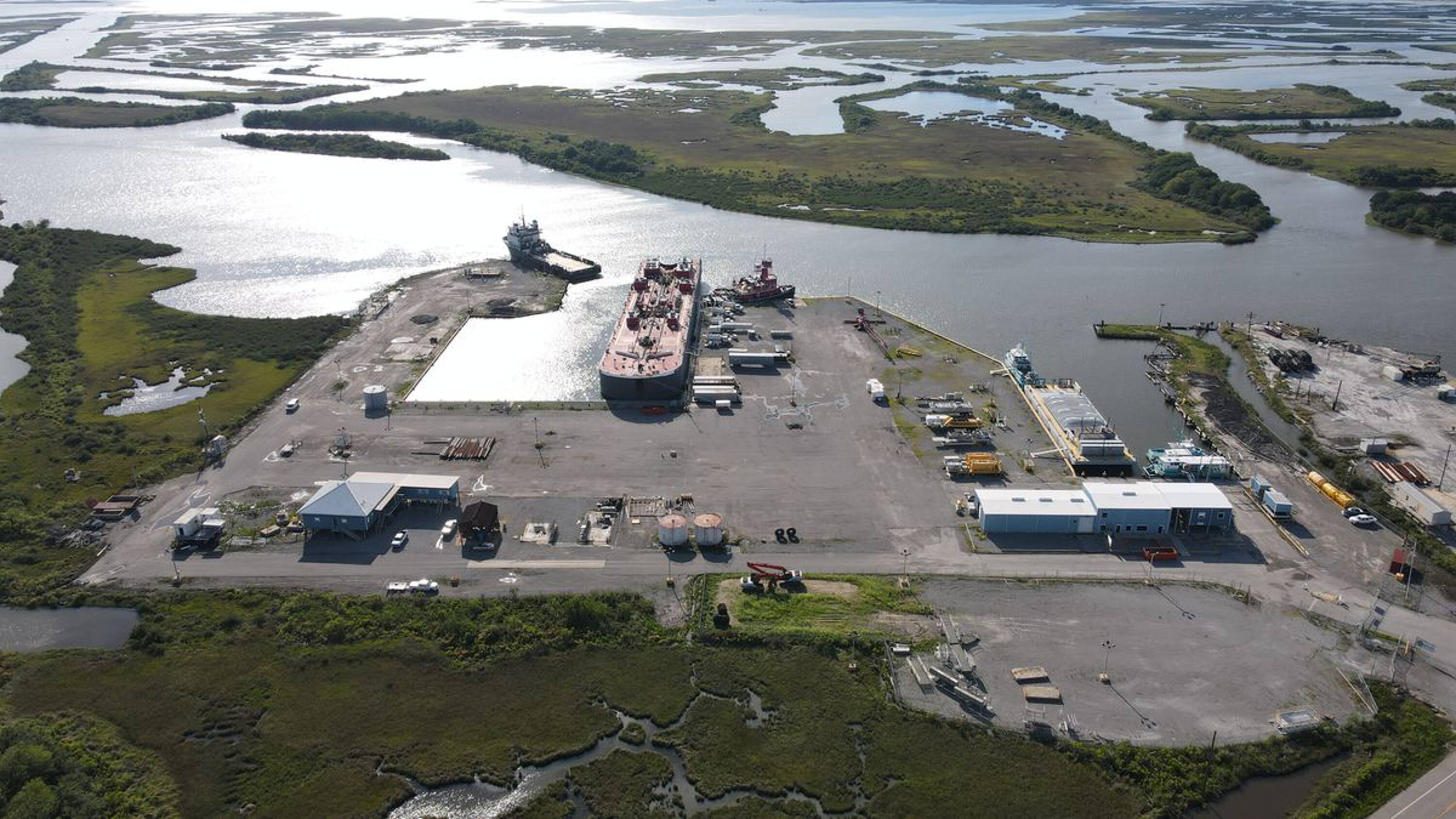 27500 Old Louisiana 1, Golden Meadow, LA 70357