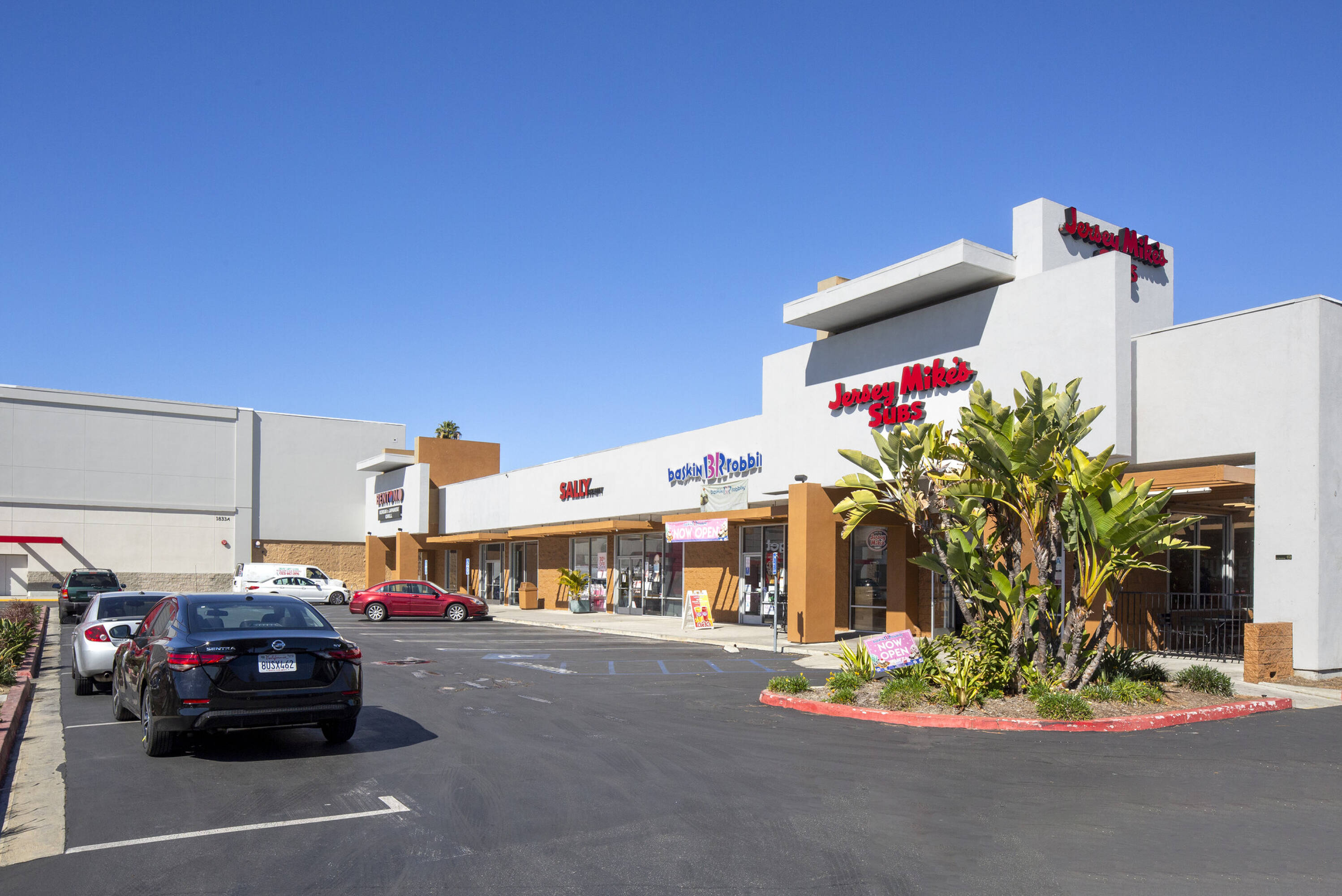 La Cienega Blvd, Los Angeles, CA 90001