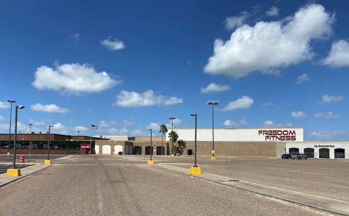 Pictures of Retail, Office, Restaurant property located at 1305 Airline Rd, Corpus Christi, TX 78412 for lease - image #1