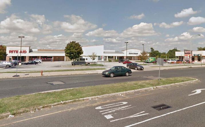 Pictures of Retail property located at 7627 Lindbergh Blvd., Philadelphia, PA 19153 for lease - image #1
