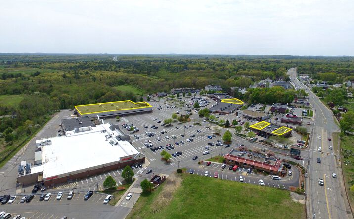Pictures of Retail property located at 45 Storey Avenue, Newburyport, MA 01950 for lease - image #1