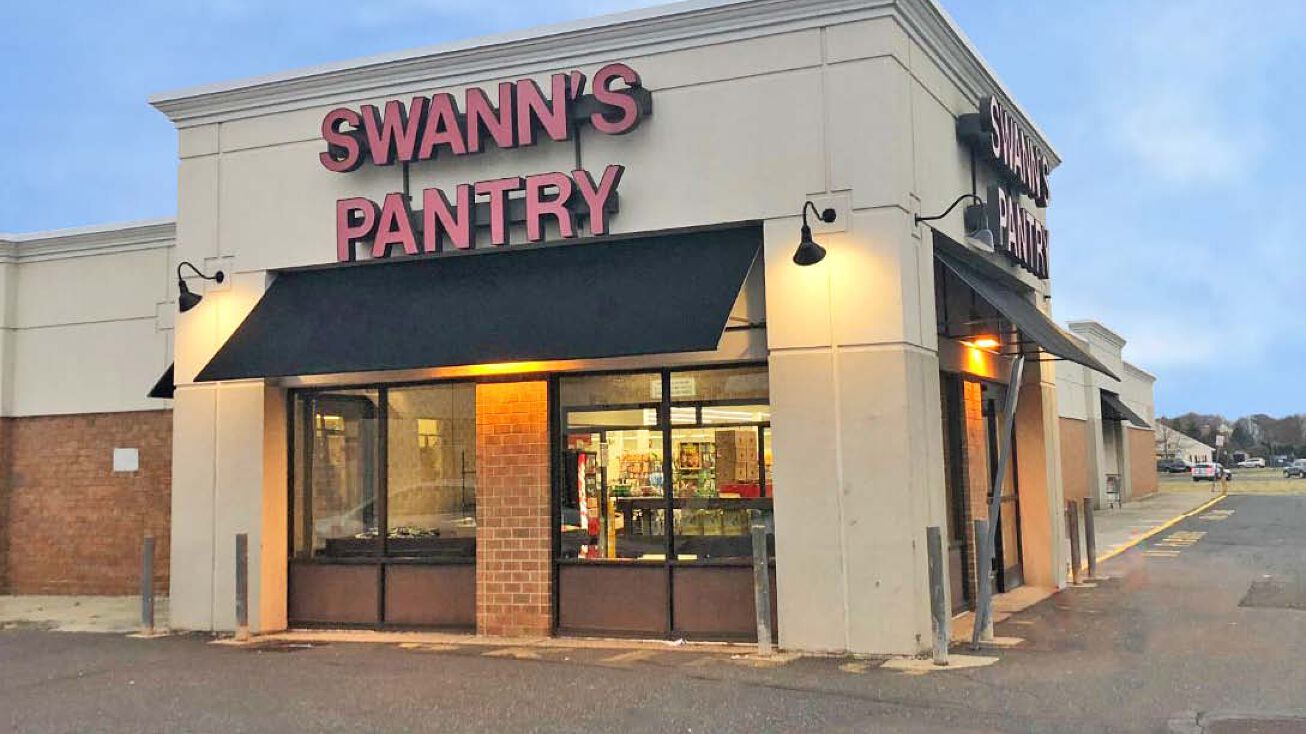 238 S West End Blvd, Quakertown, PA 18951 Retail Space for Lease