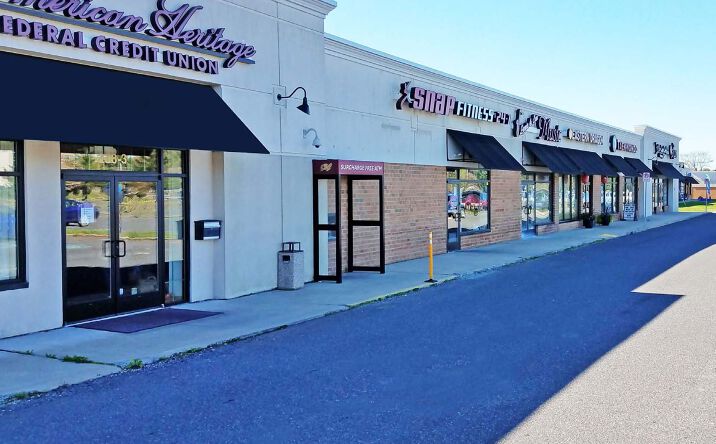 Pictures of Retail property located at 238 S West End Blvd, Quakertown, PA 18951 for lease - image #1