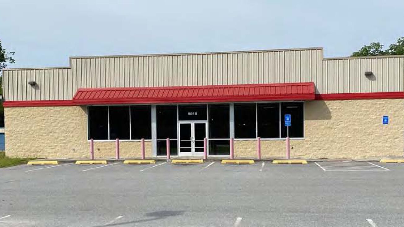 9018 US82, Alapaha, GA 31622 Retail Space for Lease Former Family