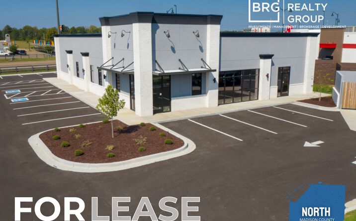 Pictures of Retail, Office, Restaurant property located at 233 Parkstone Pl, Jackson, TN 38305 for lease - image #1