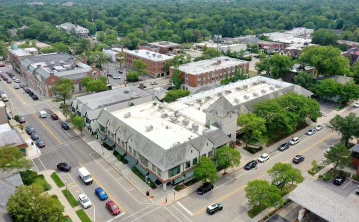 Pictures of Retail, Office property located at 225 E Deerpath Rd, Lake Forest, IL 60045 for lease - image #1