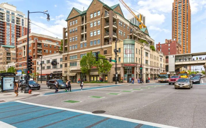 Pictures of Retail property located at 1103-1155 S State St, Chicago, IL 60605 for lease - image #1