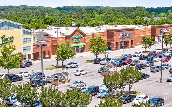 Pictures of Retail, Restaurant property located at 1577 New Garden Rd, Greensboro, NC 27410 for lease - image #1