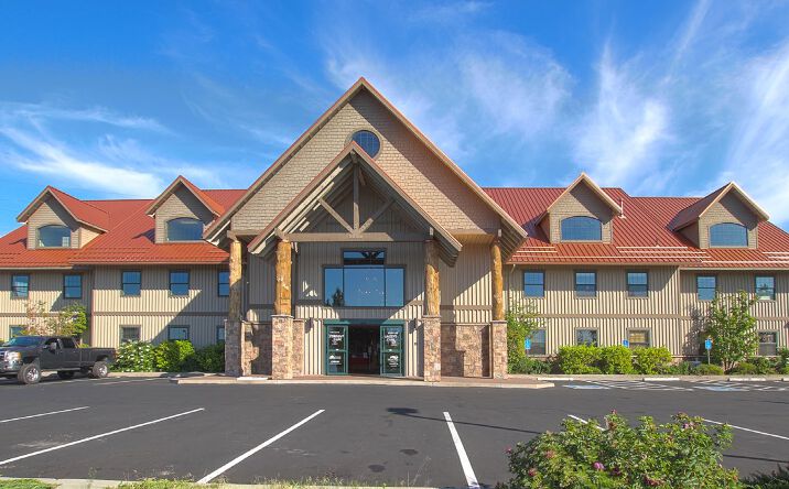 Pictures of Office property located at 3818 SW 21st Street, Redmond, OR 97756 for lease - image #1