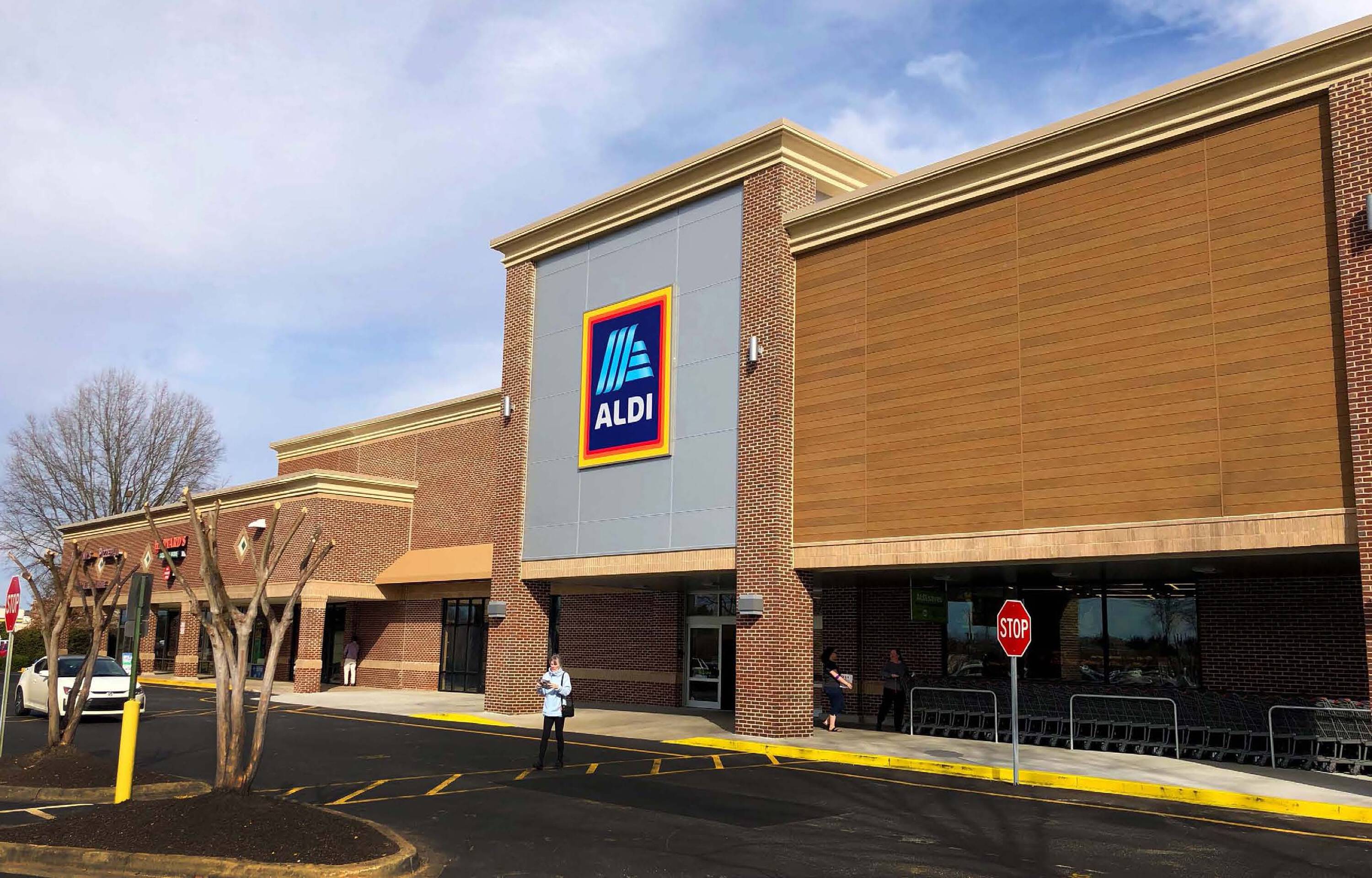 655 Fairview Rd, Simpsonville, SC 29680