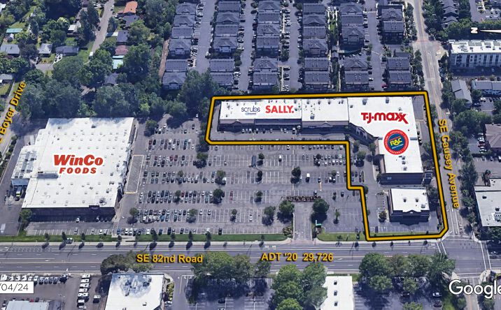 Pictures of Retail property located at 11370 SE 82nd Ave Ste 501, Happy Valley, OR 97086 for lease - image #1