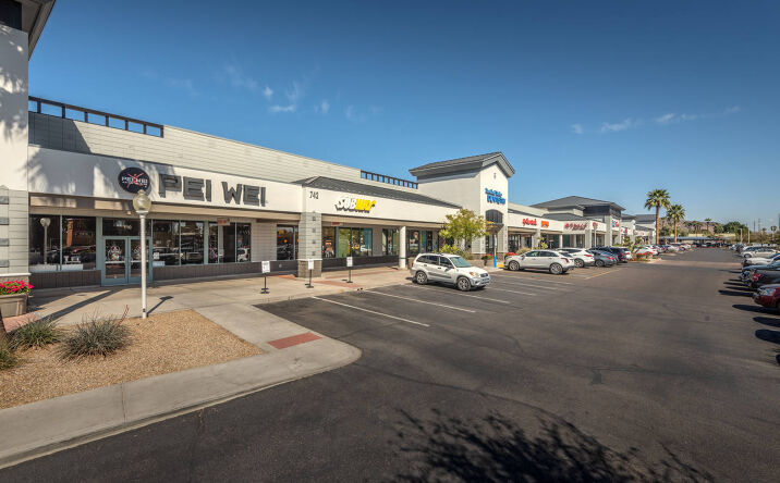Pictures of Retail property located at 810 East Glendale Avenue, Phoenix, AZ 85020 for lease - image #1