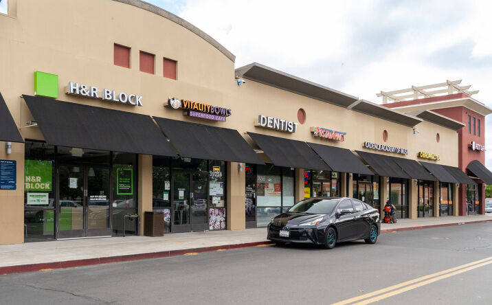 Pictures of Retail, Land, Restaurant property located at 39200 Paseo Padre Pkwy, Fremont, CA 94538 for lease - image #1