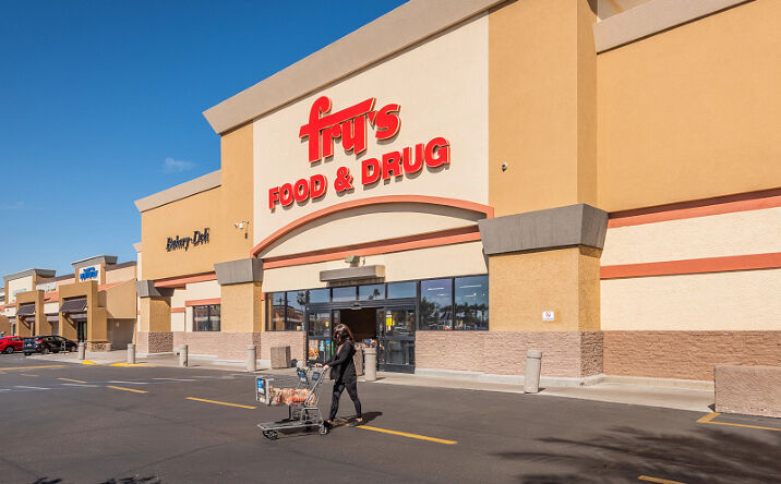 Pictures of Retail property located at 7770 E McDowell Rd, Scottsdale, AZ 85257 for lease - image #1