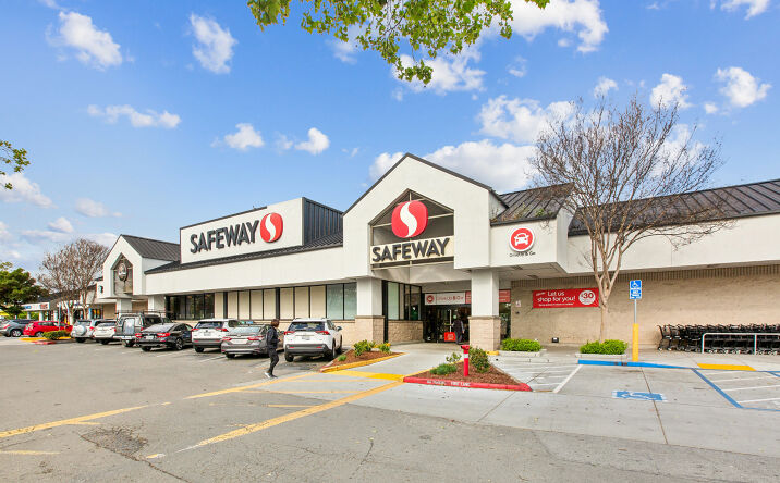 Pictures of Retail, Restaurant property located at 699 Lewelling Blvd, San Leandro, CA 94579 for lease - image #1