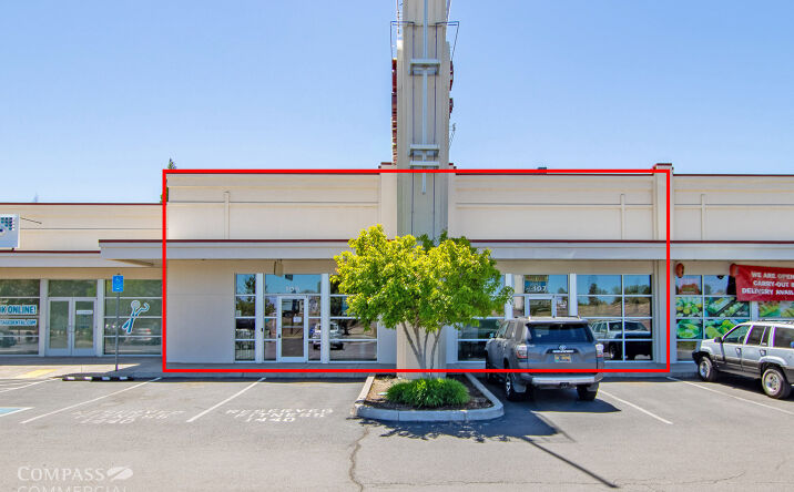 Pictures of Retail property located at 3853 SW 21st Pl, Redmond, OR 97756 for lease - image #1