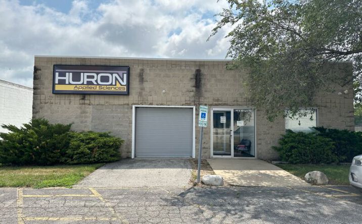 Pictures of Office, Industrial property located at 47 E Kenyon Rd, Champaign, IL 61820 for lease - image #1