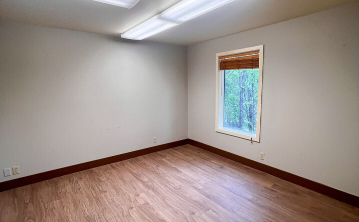 Pictures of Office property located at 354 NE Norton Ave, Bend, OR 97701 for lease - image #1