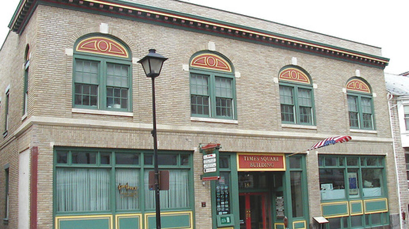 18 Carlisle St, Gettysburg, PA 17325 - Office Space for Lease - Times