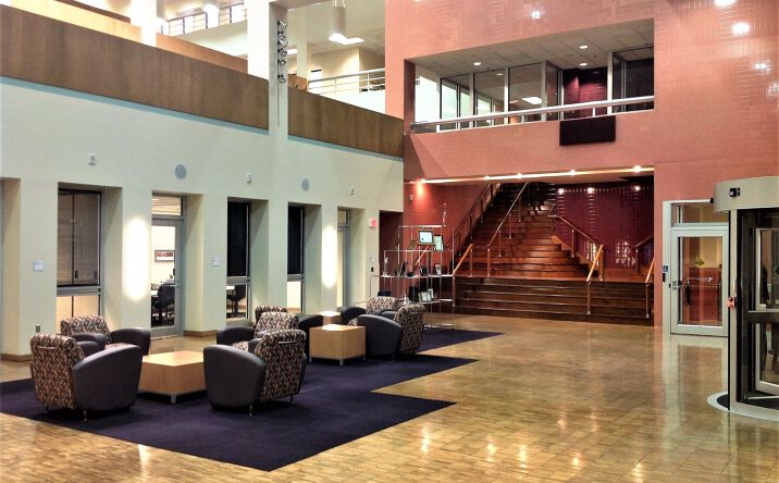 Pictures of Office property located at 401 Douglas St, Sioux City, IA 51101 for lease - image #1