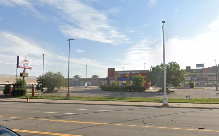 Pictures of Retail property located at 14124 Woodward Ave, Highland Park, MI 48203 for lease - image #1