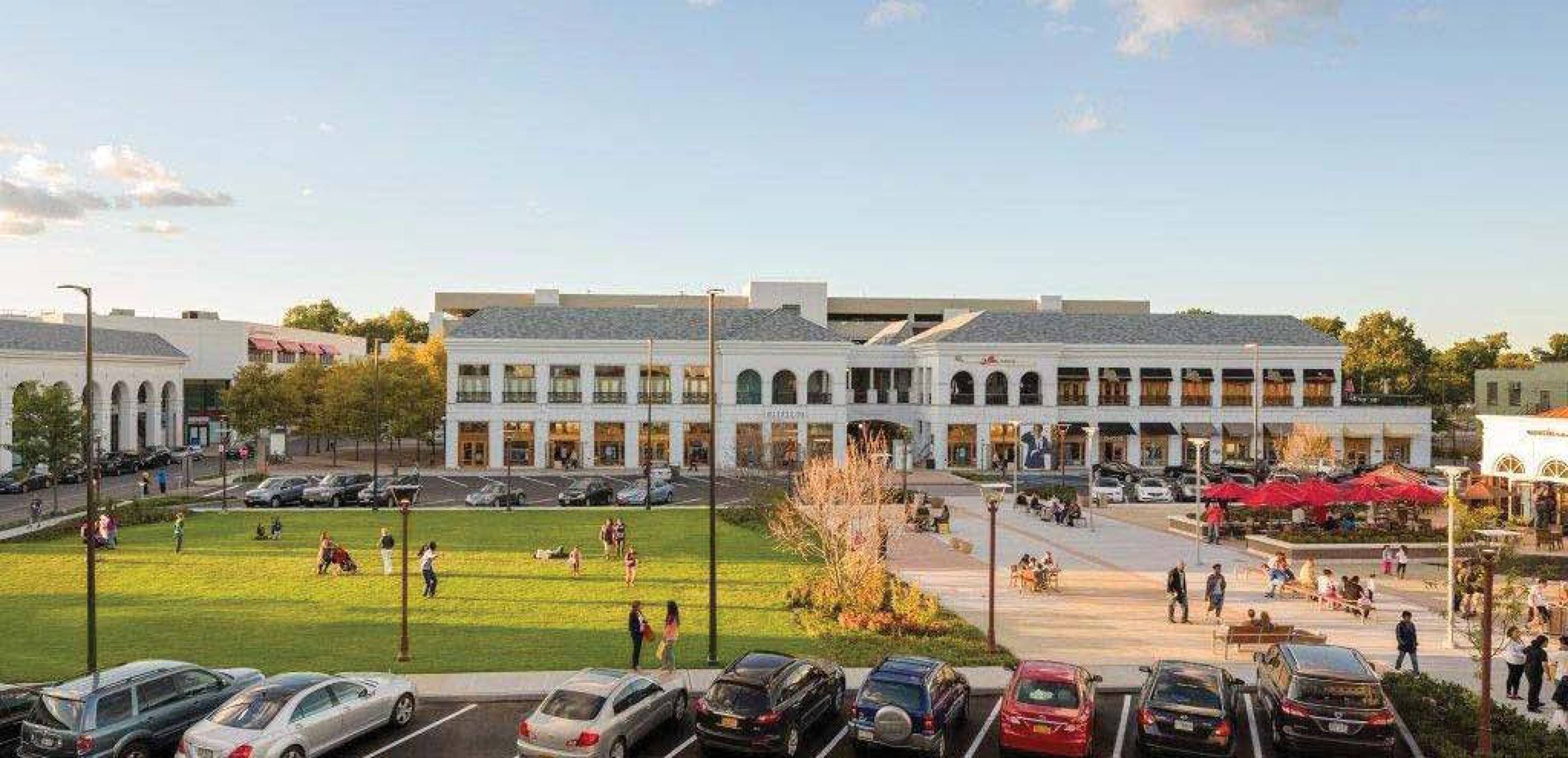 8000 Cooper Ave, Queens, NY 11385