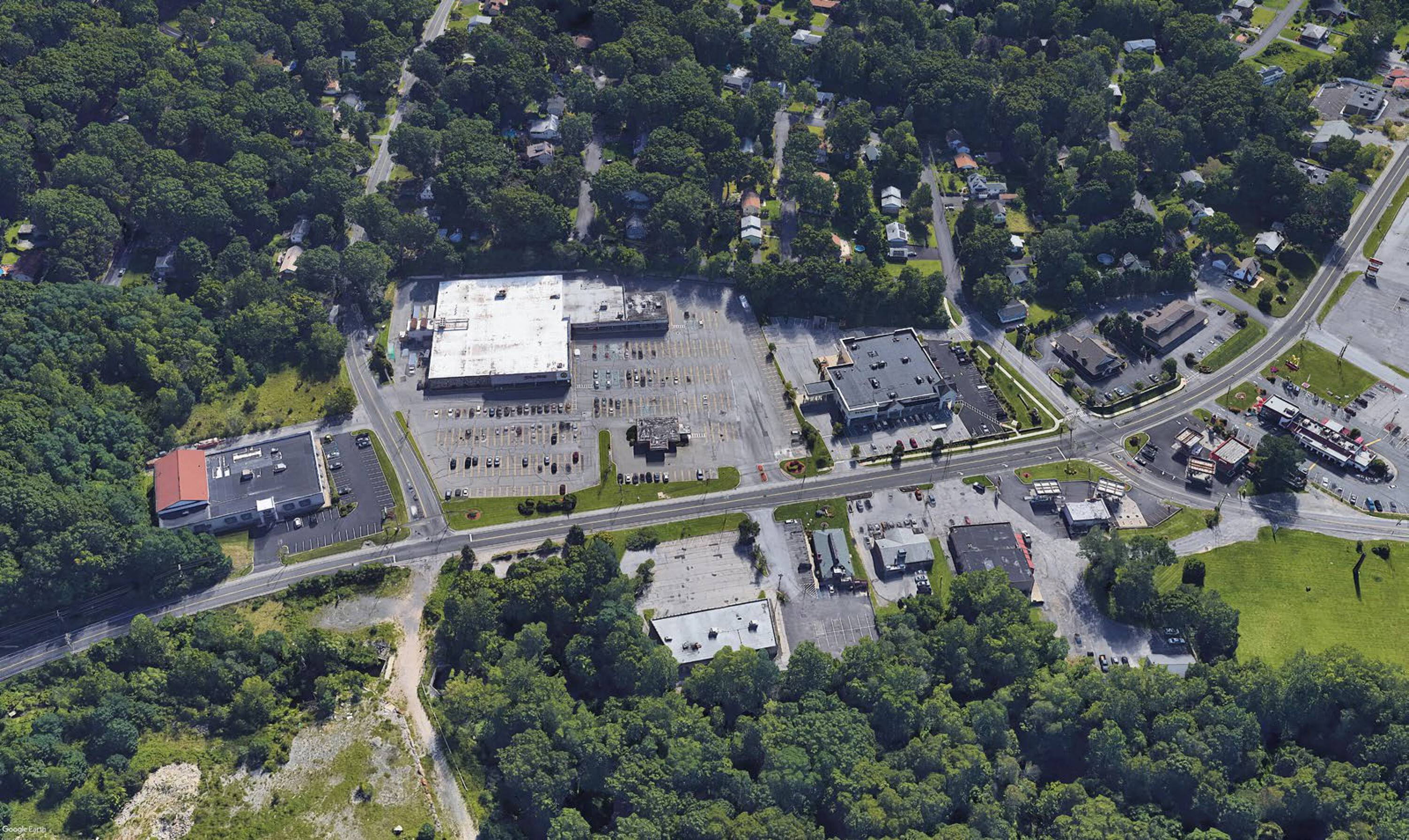 88 N Plank Rd, Newburgh, NY 12550