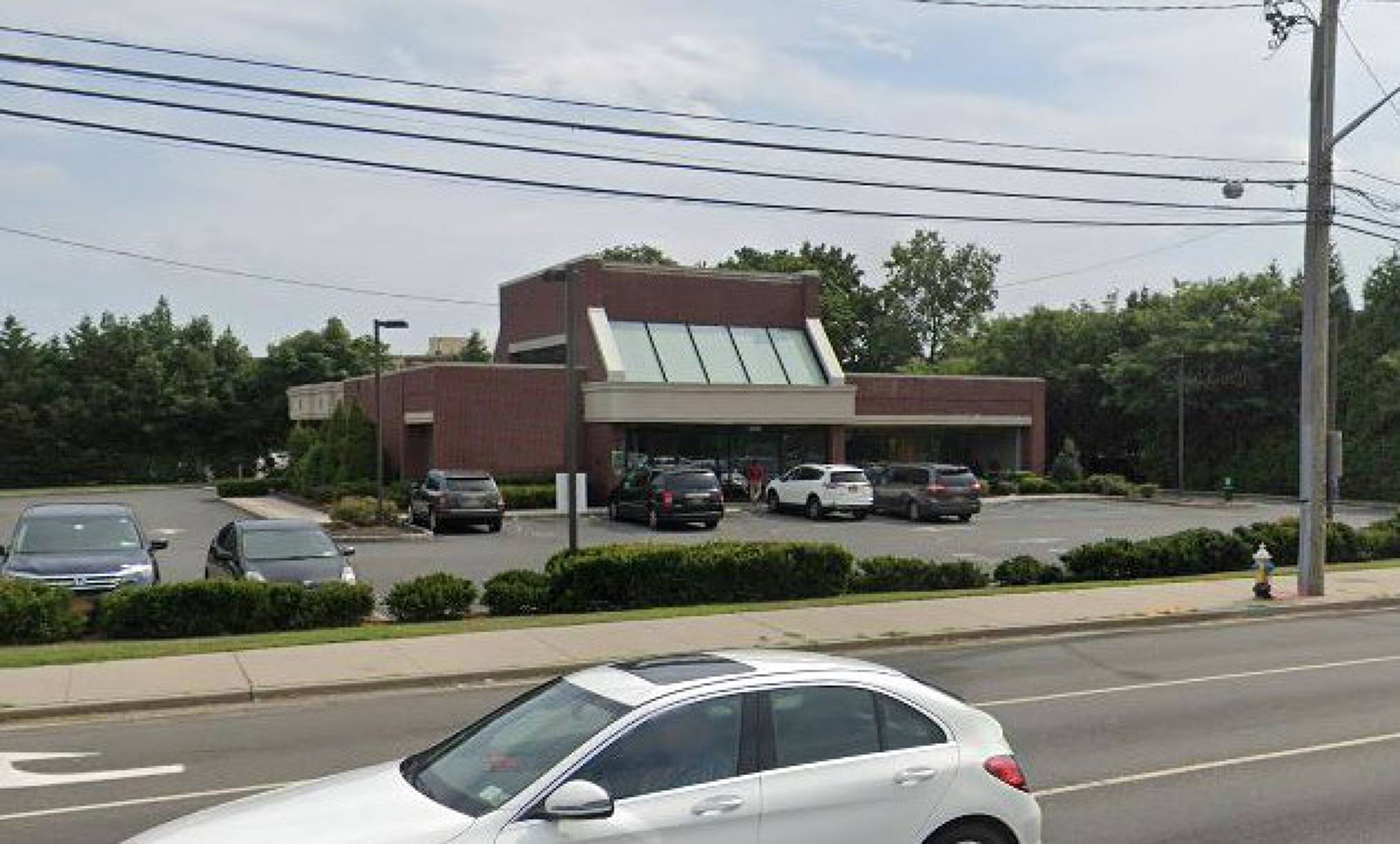 Td Bank Hempstead Turnpike East Meadow Ny 1600 Hempstead Turnpike, East Meadow, NY 11554 | Crexi.com