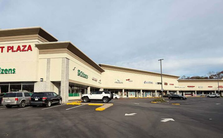 Pictures of Retail, Restaurant property located at 601-641 Jericho Turnpike, Syosset, NY 11791 for lease - image #1