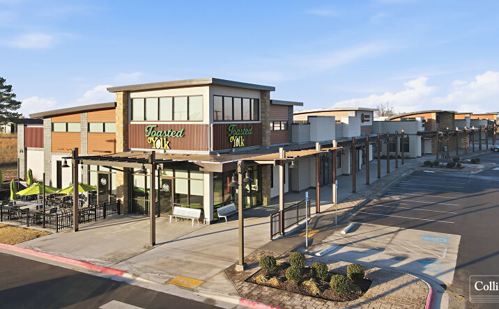 Pictures of Retail, Office, Restaurant property located at 5653 Gateway Ave, Springdale, AR 72762 for lease - image #1