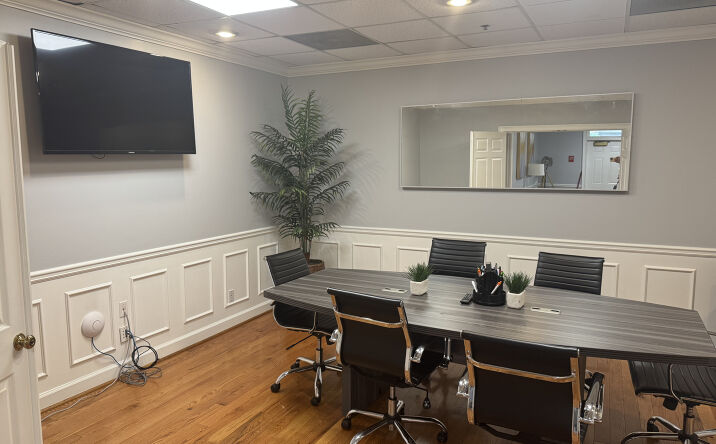 Pictures of Office property located at 1640 Powers Ferry Rd NW, Atlanta, GA 30342 for lease - image #1