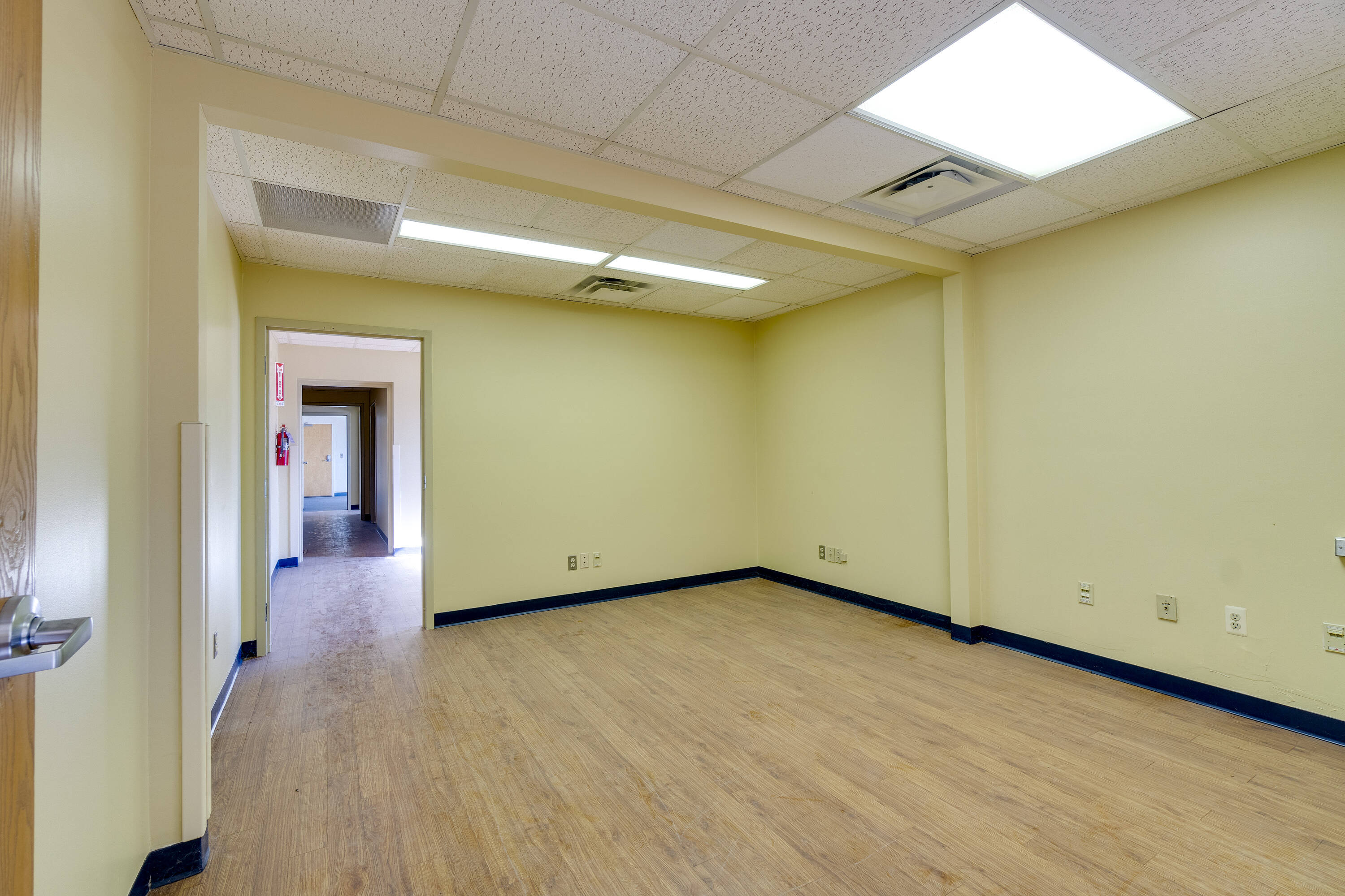 750 Stewart Rd, Monroe, MI 48162