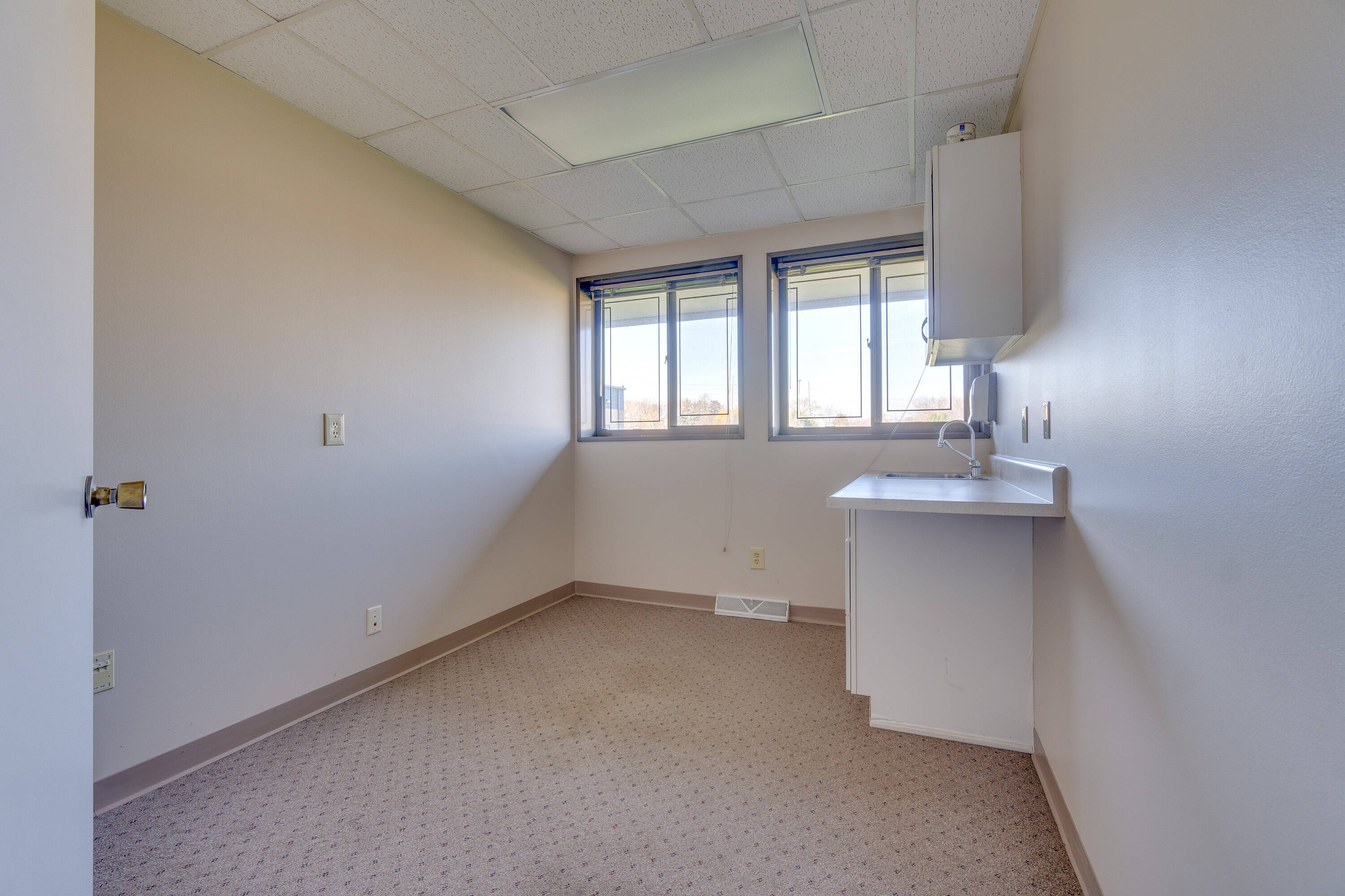 750 Stewart Rd, Monroe, MI 48162