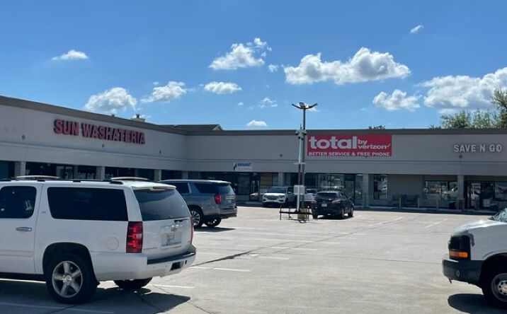 Pictures of Retail property located at 9615 S Gessner Rd, Houston, TX 77071 for lease - image #1