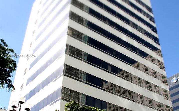Pictures of Office property located at 848 Brickell Ave, Miami, FL 33131 for lease - image #1