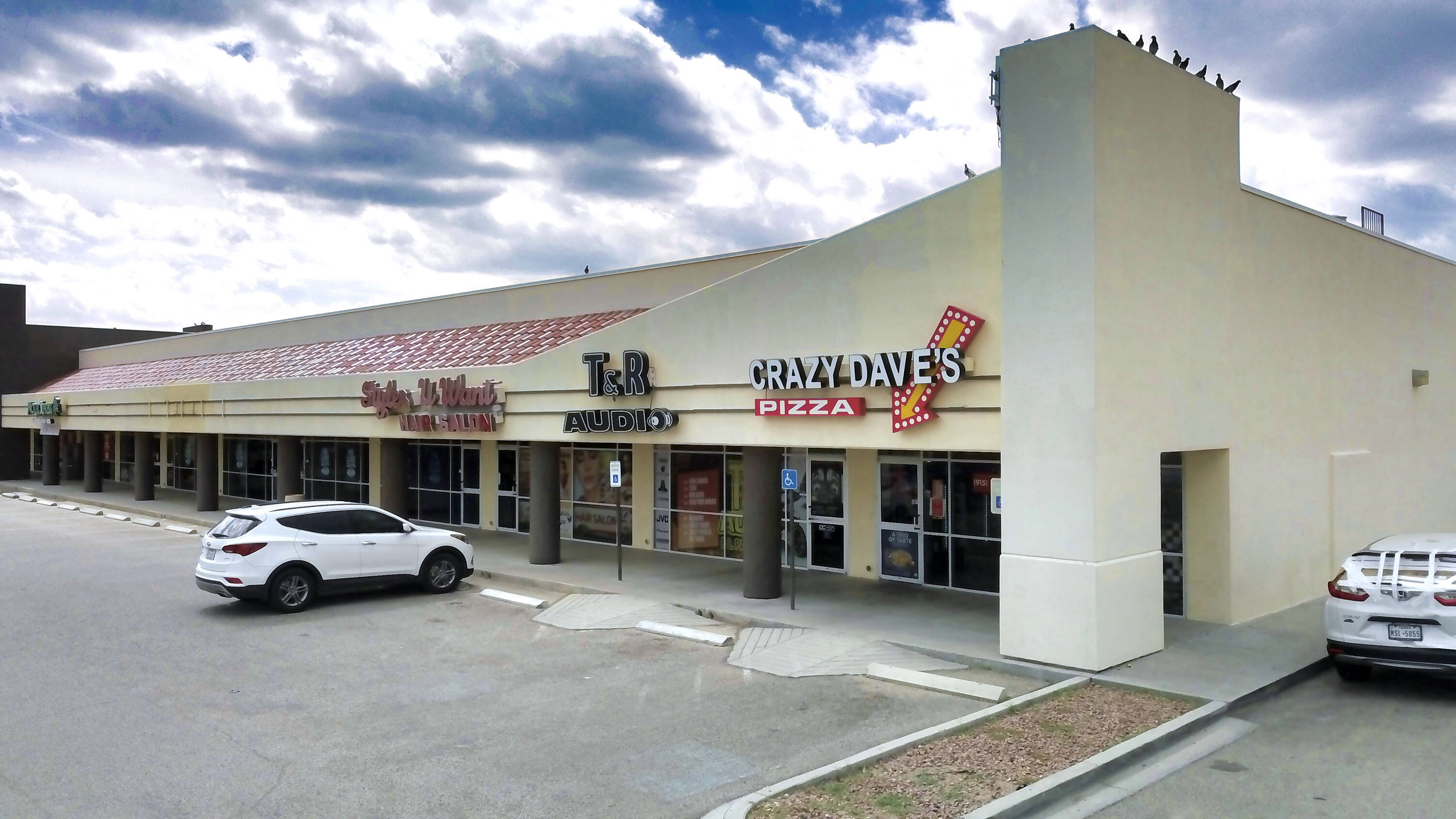 1830 Dieter Dr, El Paso, TX 79936