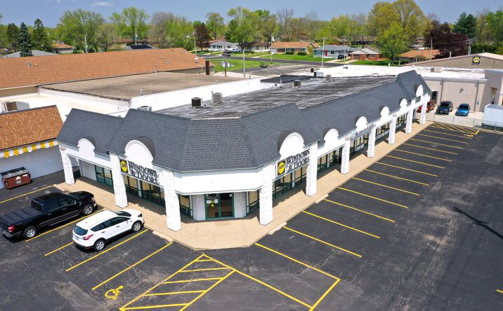Pictures of Retail, Office property located at 4302 & 4306 N Sheridan Road, Peoria, IL 61614 for lease - image #1