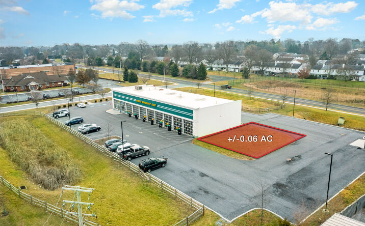Pictures of Retail, Land property located at 940 E Main St, Palmyra, PA 17078 for lease - image #1