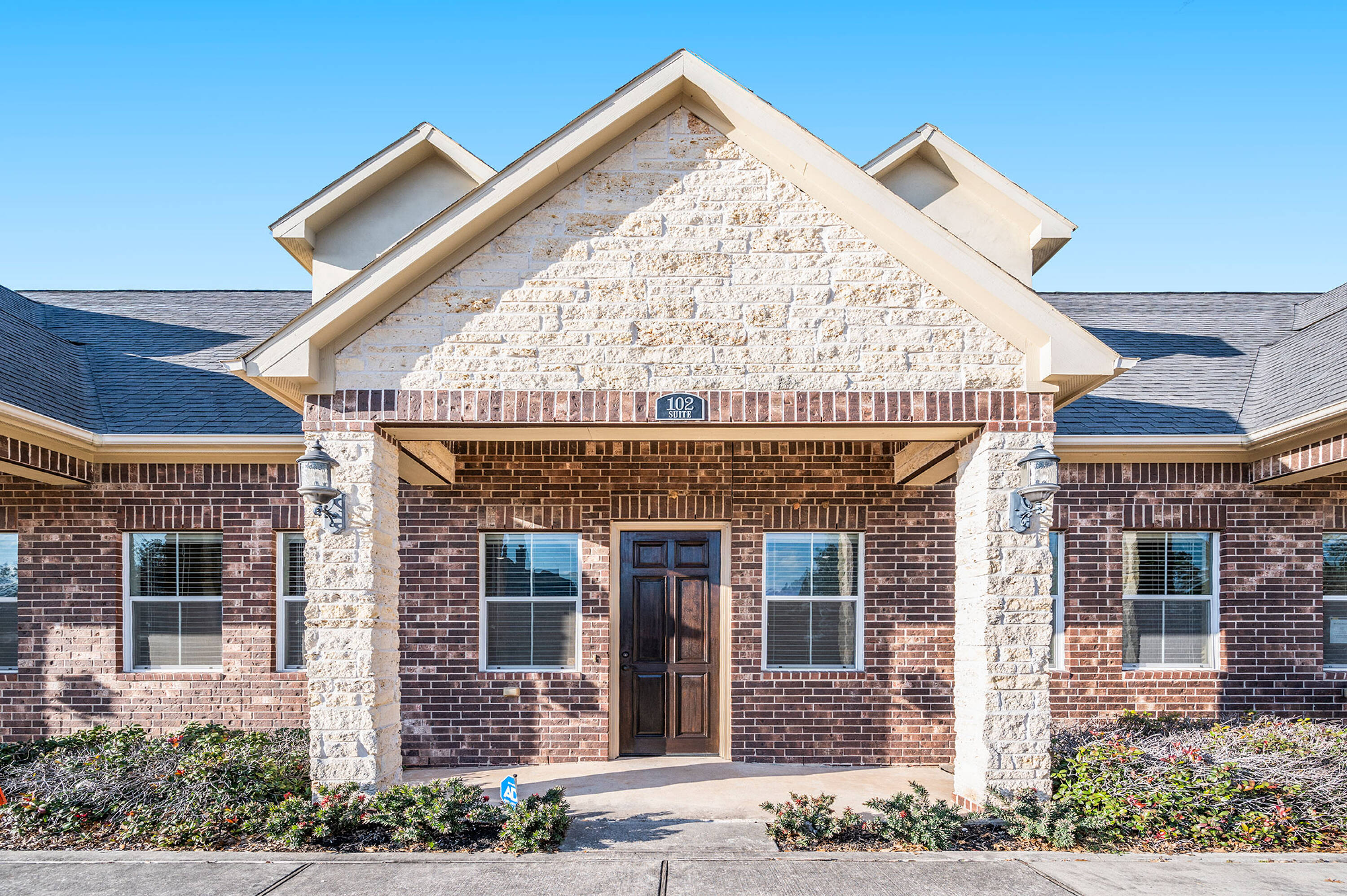 303 Longmire Rd, Conroe, TX 77304