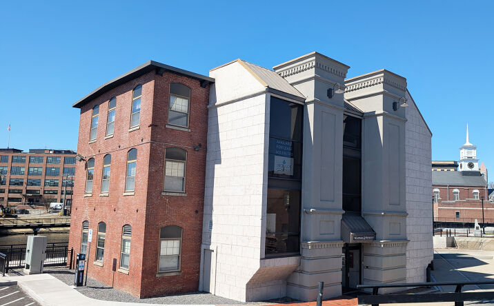 Pictures of Office property located at 4 Water St, Nashua, NH 03060 for lease - image #1
