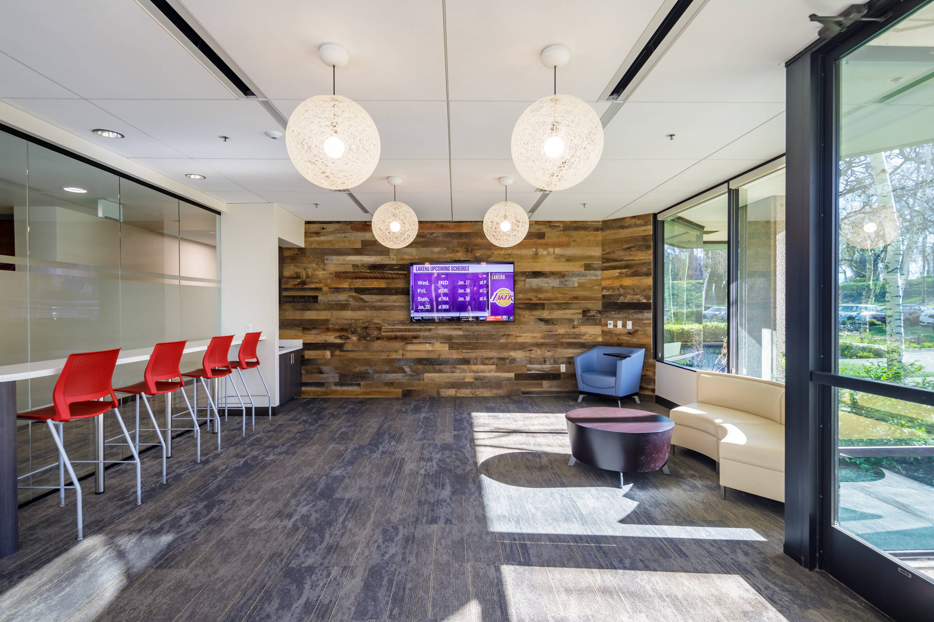 2150 River Plaza Dr, Sacramento, CA 95833