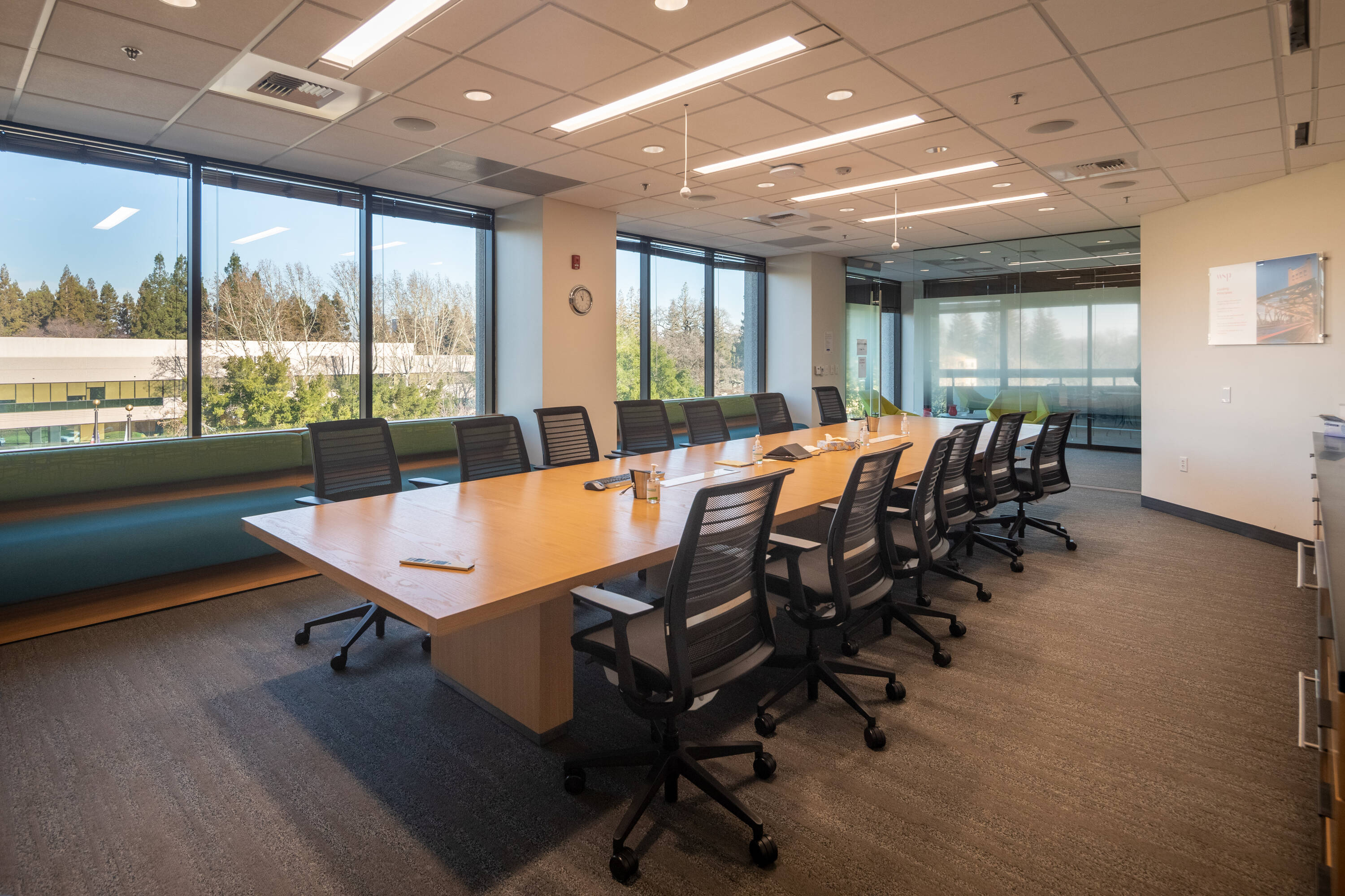 2150 River Plaza Dr, Sacramento, CA 95833