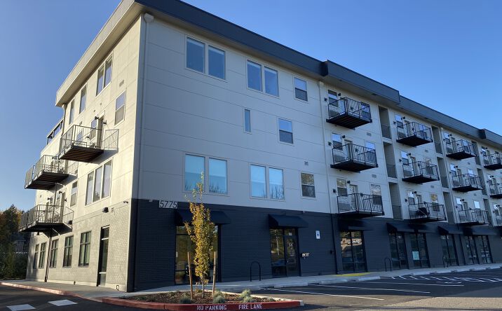 Pictures of Retail, Restaurant property located at 5775 Commercial St SE, Salem, OR 97306 for lease - image #1