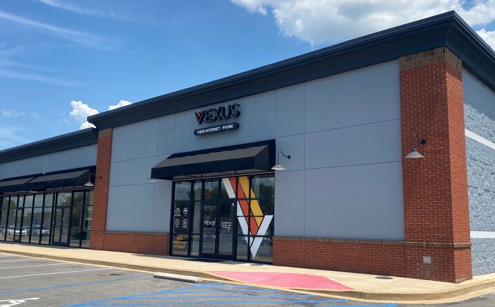 Pictures of Retail property located at 2385 S MacArthur Dr, Alexandria, LA 71301 for lease - image #1